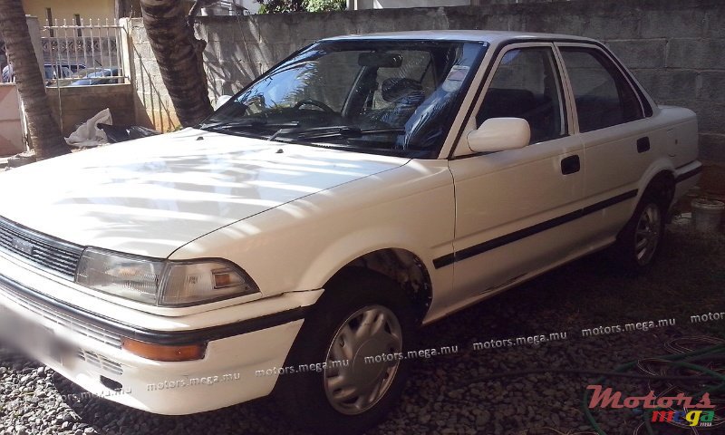 1988' Toyota Corolla photo #1