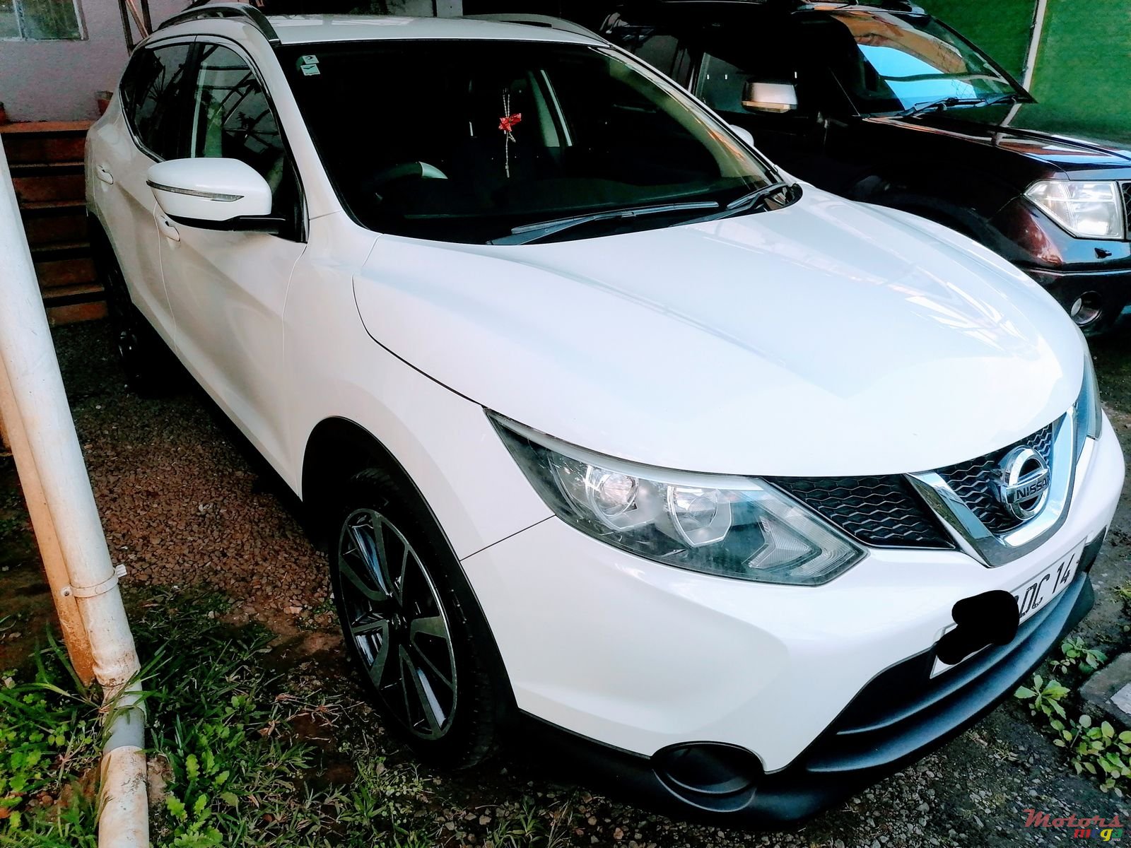 2014' Nissan Qashqai photo #2