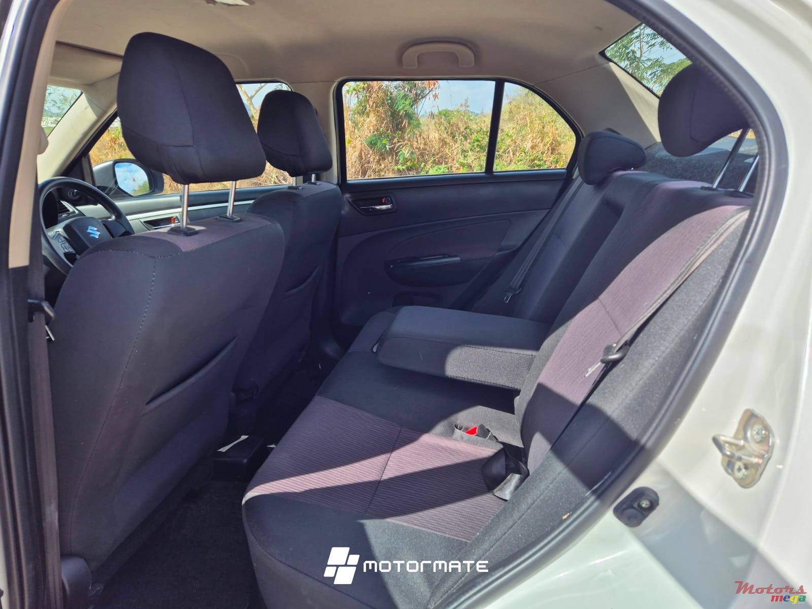 2016' Suzuki Swift DZIRE photo #4