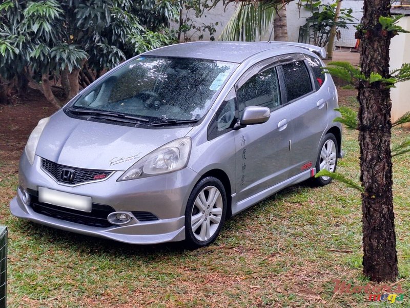 2008' Honda Fit photo #5