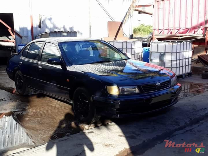 1998' Nissan Maxima V6 2000cc photo #2