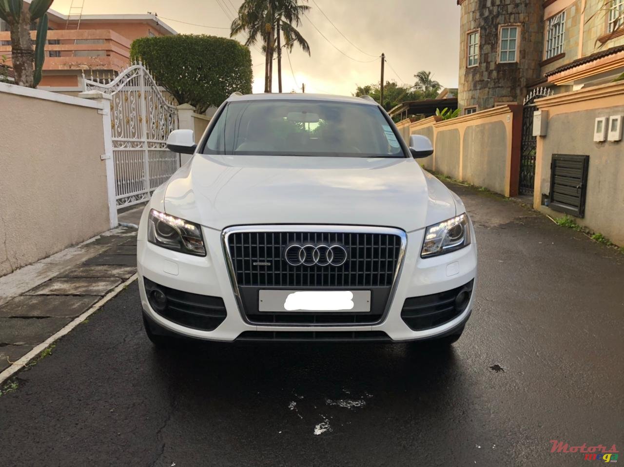 2012' Audi Q5 photo #1