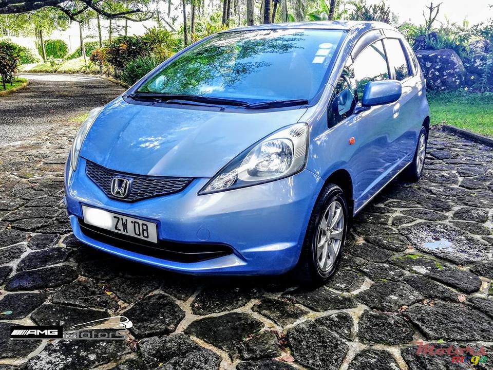 2008' Honda Fit 1.3 photo #3