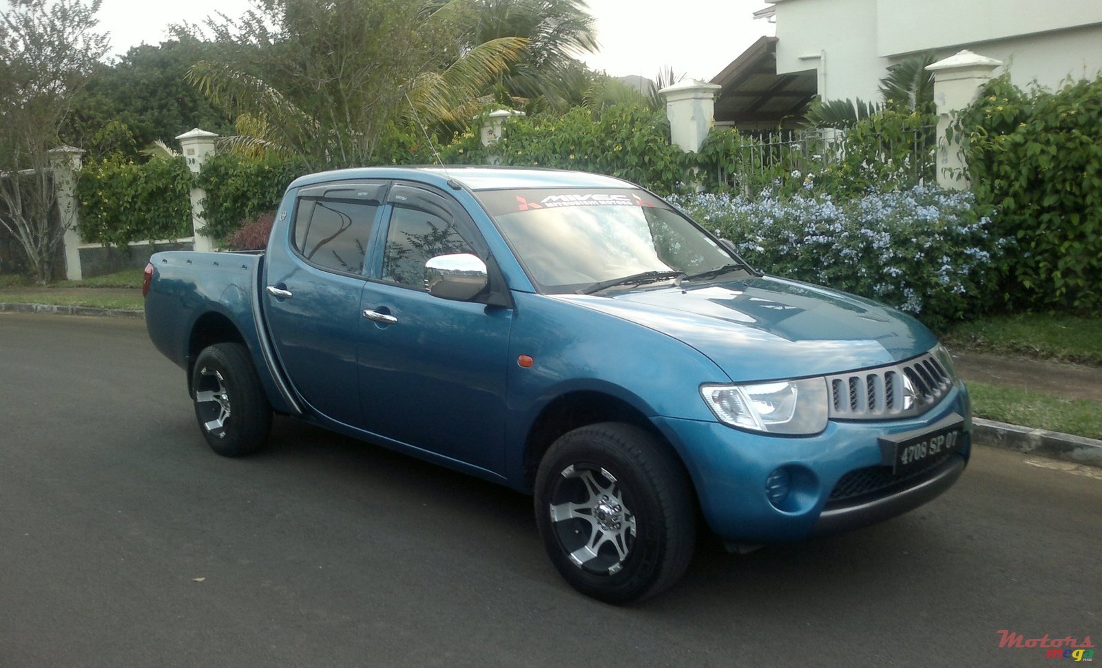 2007' Mitsubishi Sportero L200 photo #1