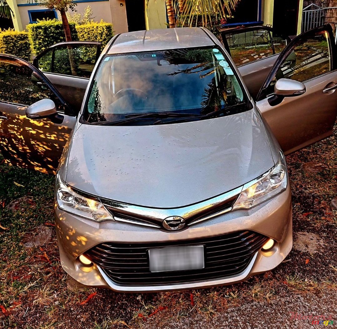 2015' Toyota AXIØ LIMITED EDITION photo #5