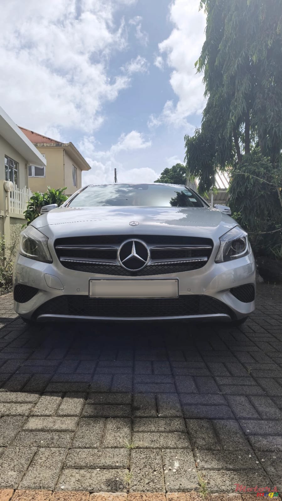 2014' Mercedes-Benz A 200 photo #1