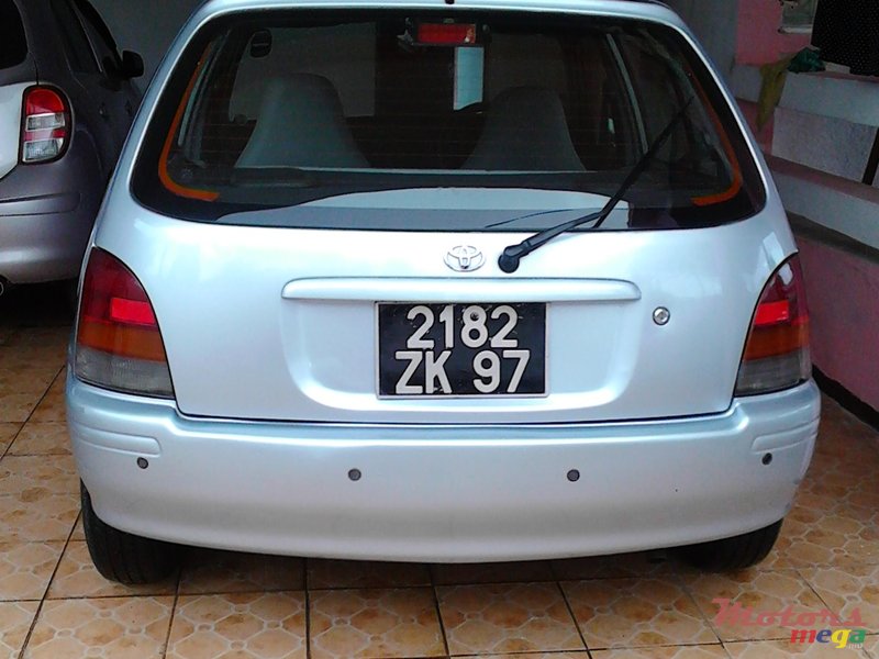 1997' Toyota Starlet photo #1