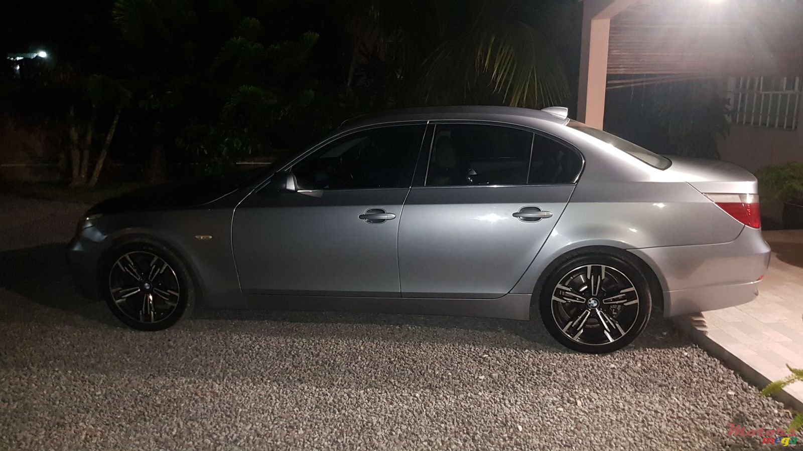 2005' BMW 520 photo #4