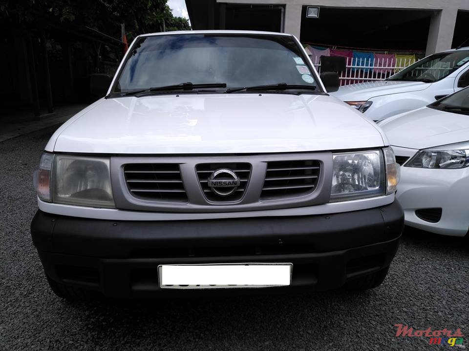 2007' Nissan Pickup photo #1