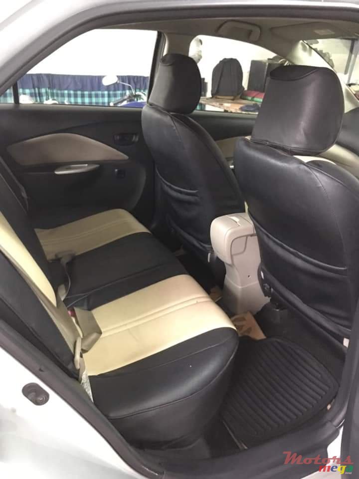 2008' Toyota photo #5