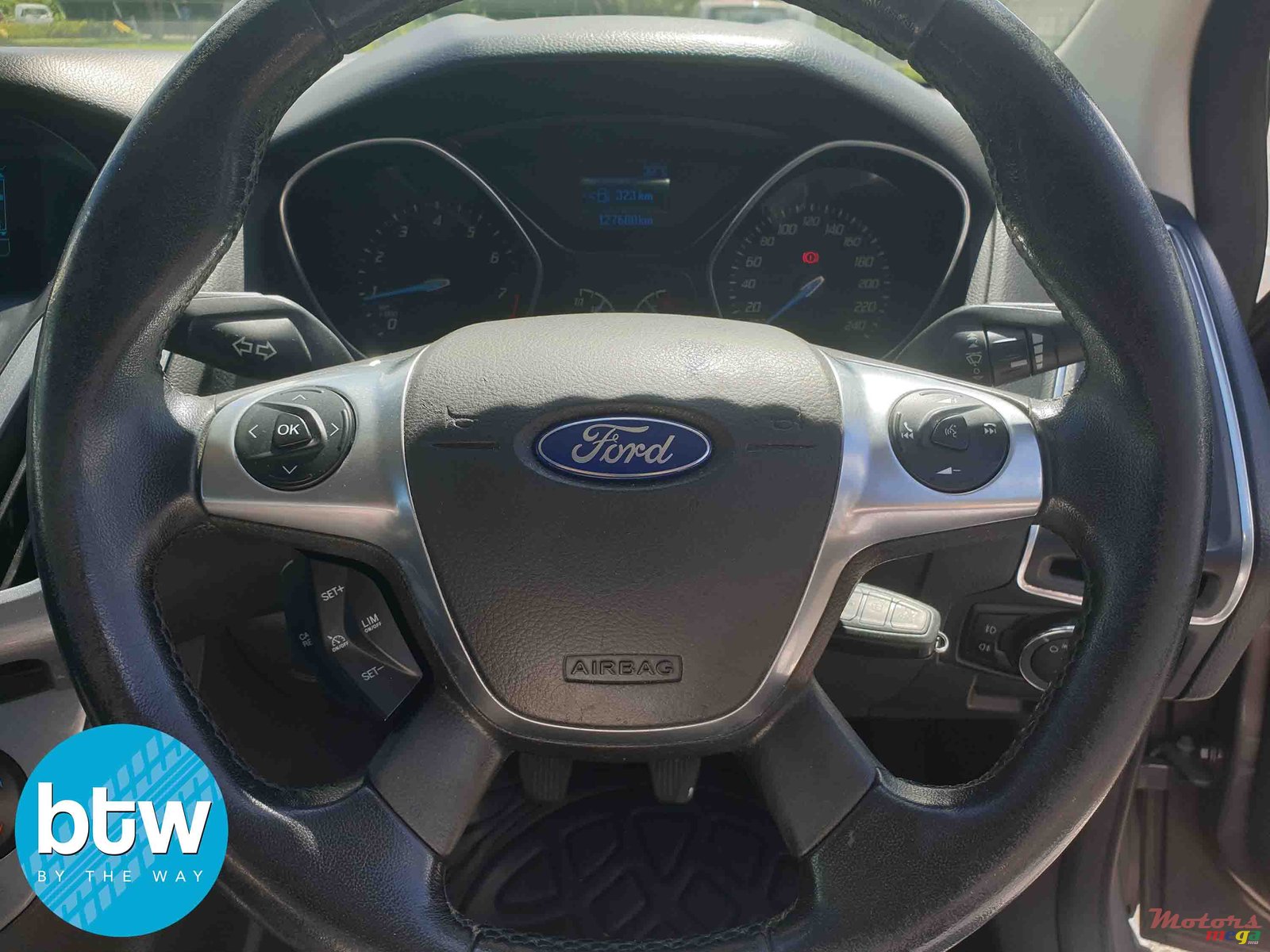 2012' Ford Focus photo #6