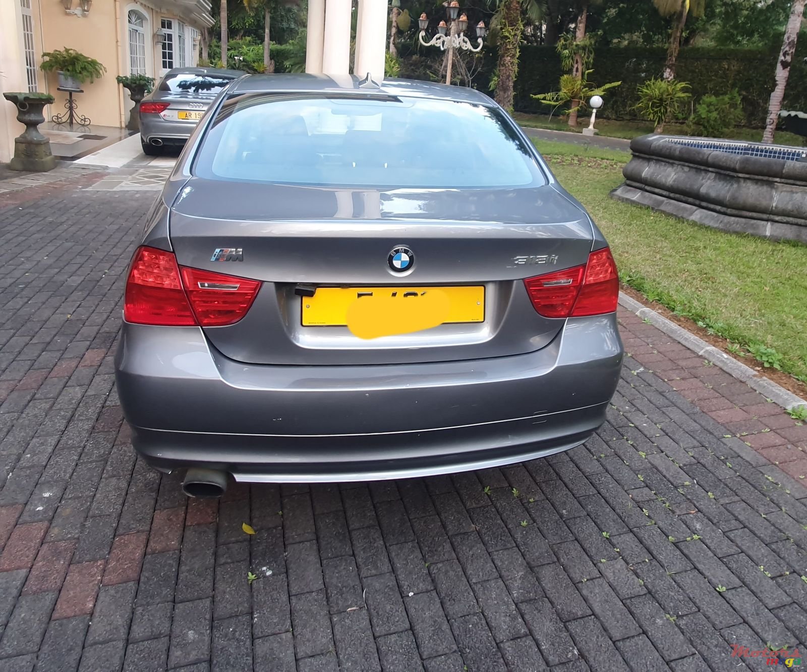 2008' BMW 3 Series photo #1