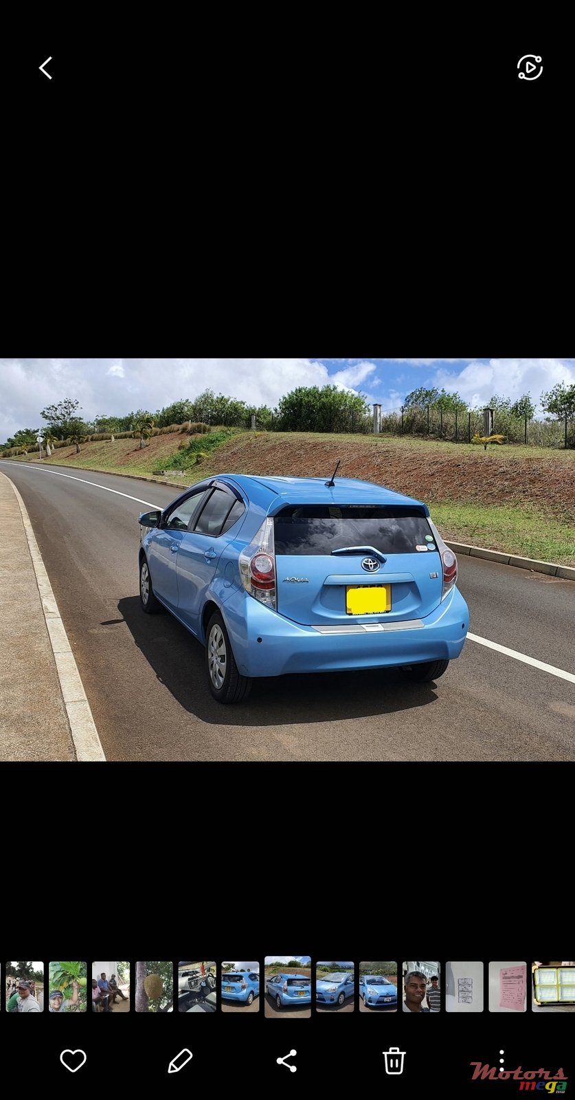 2013' Toyota Aqua photo #5