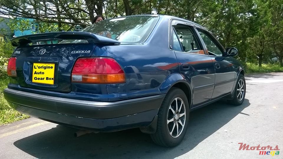 1996' Toyota COROLLA Super Saloon   photo #2