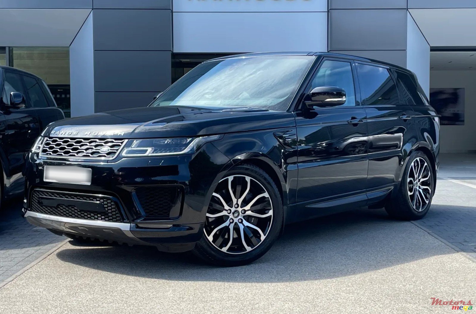 2021' Land Rover Range Rover Sport photo #5