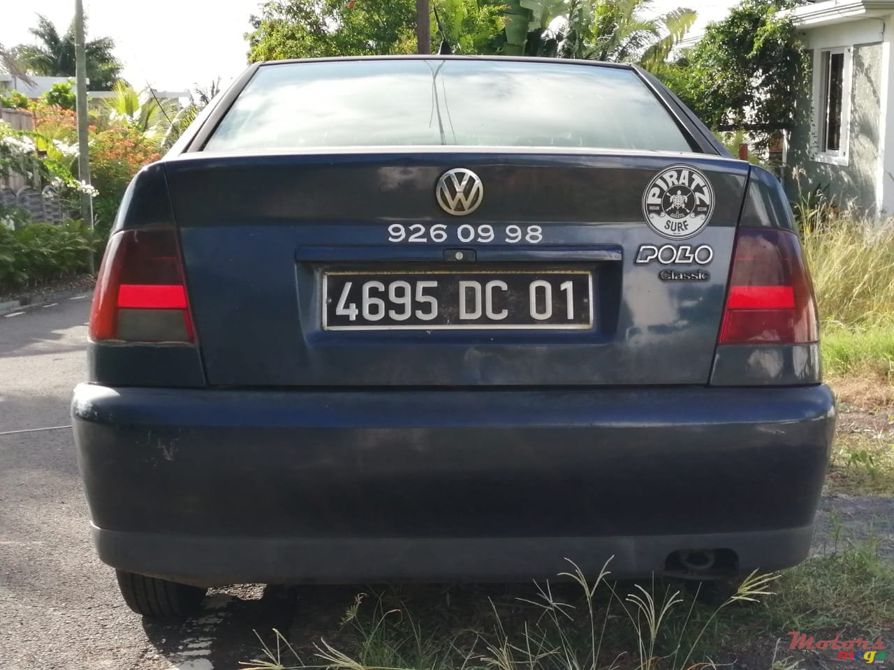 2001' Volkswagen Polo Classic photo #3