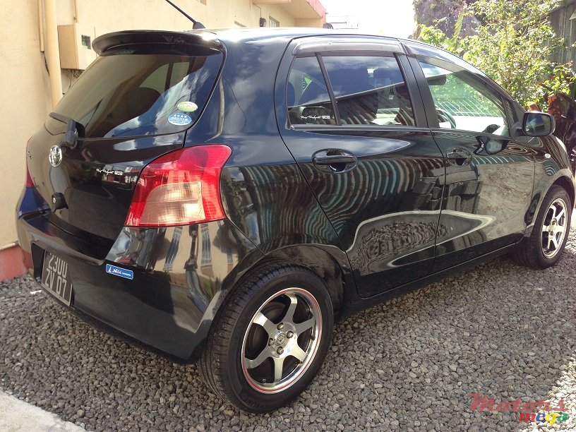 2007' Toyota Vitz none photo #1