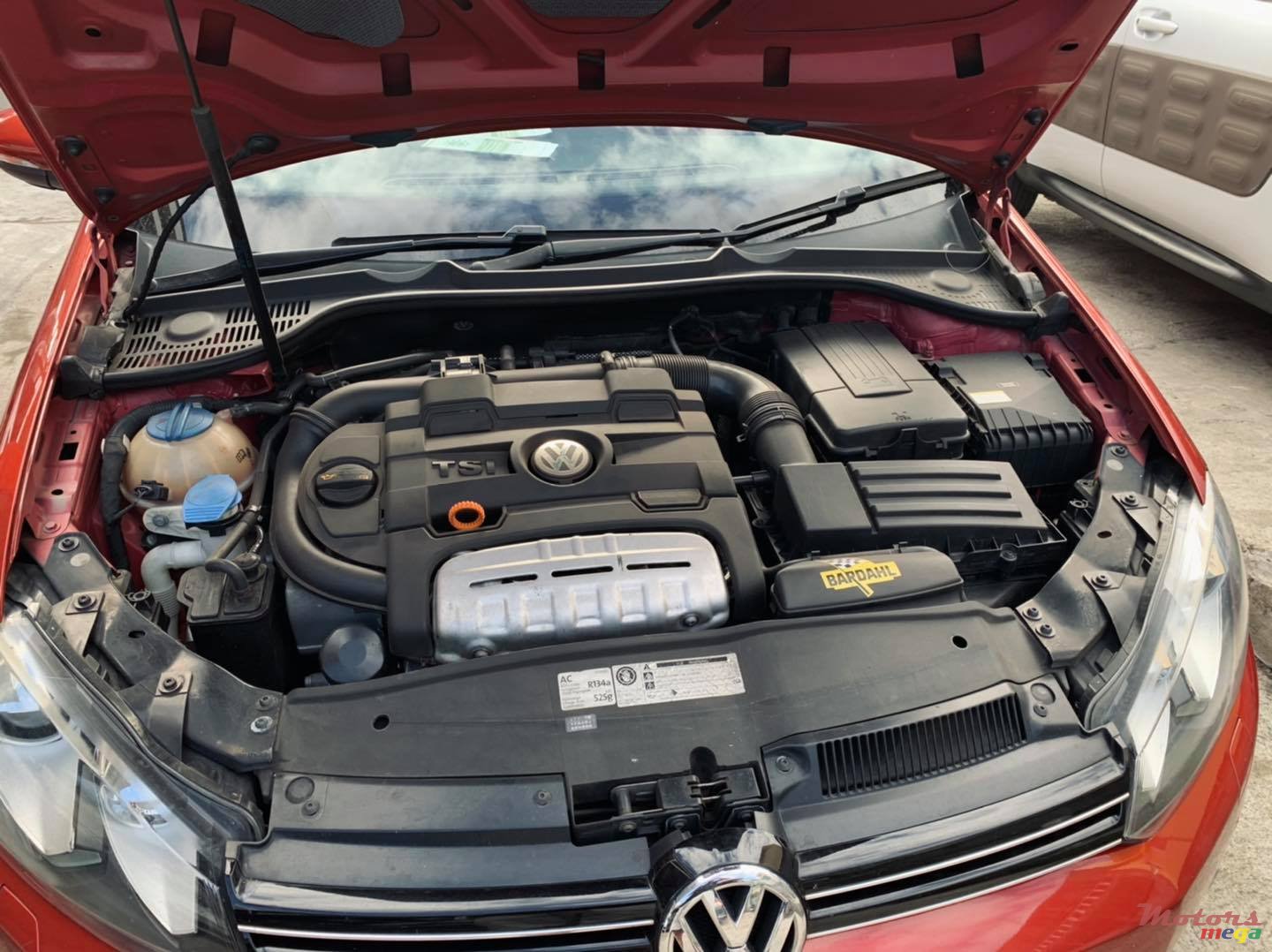 2012' Volkswagen Golf 1.4 Cabriolet photo #7