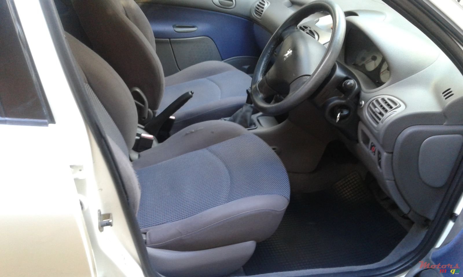 2005' Peugeot 206 photo #5