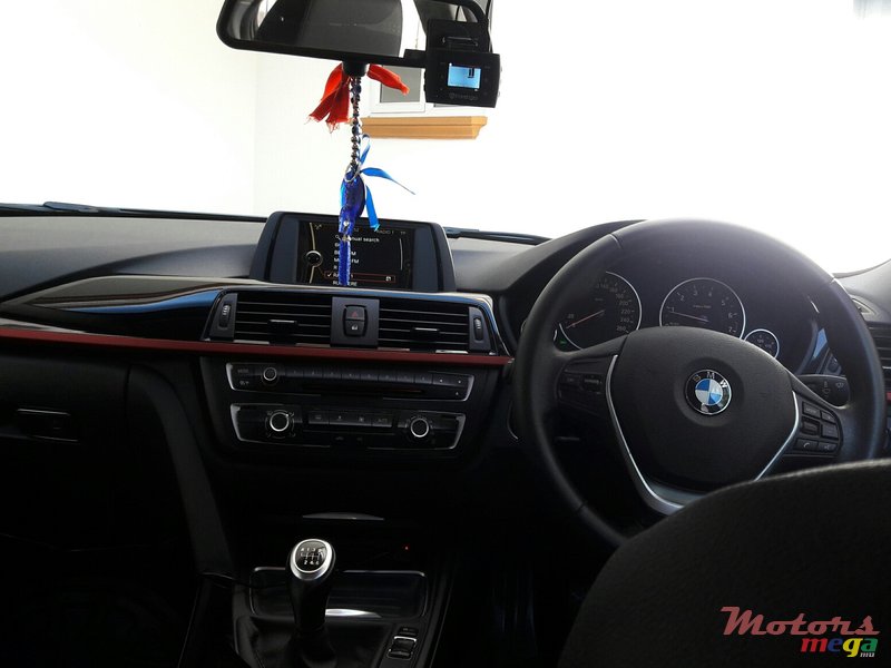 2014' BMW 3 Series photo #4