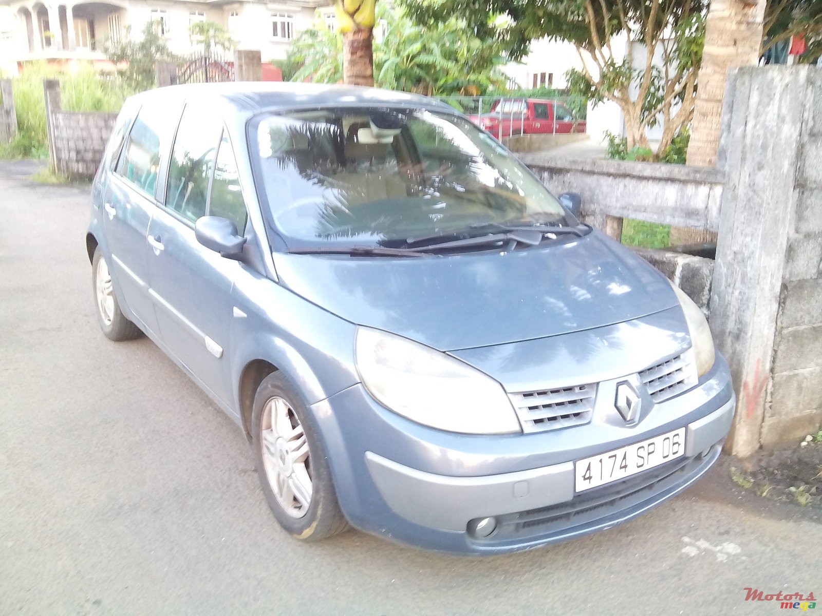 2006' Renault Scenic photo #1