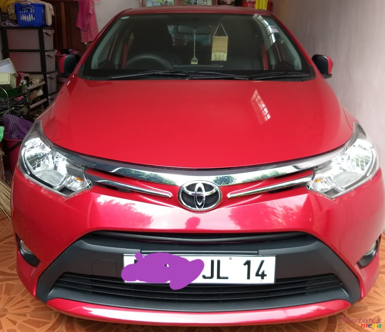 2014' Toyota Yaris photo #1