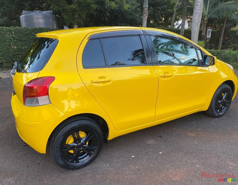 2008' Toyota Vitz KSP90 photo #6