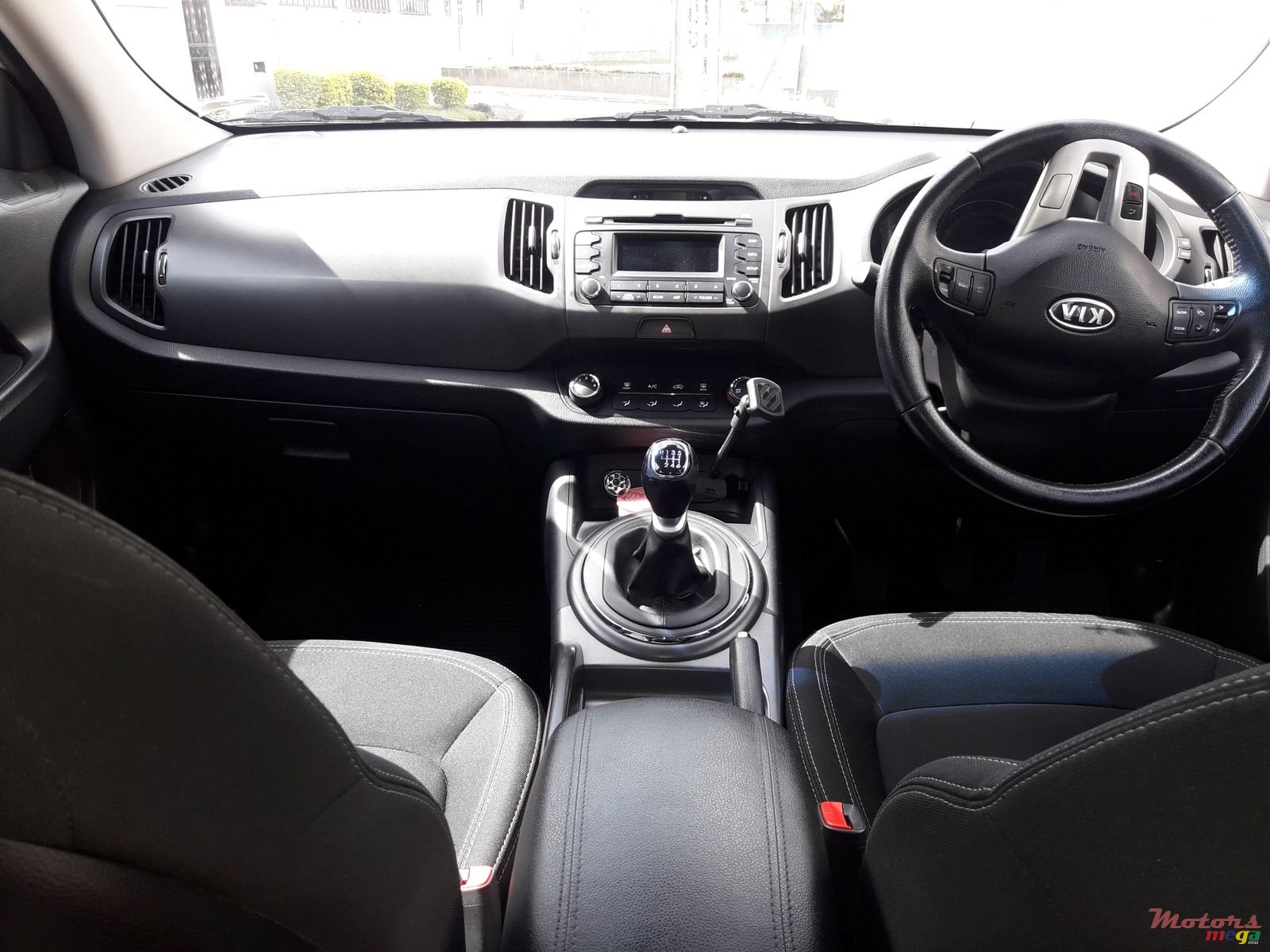 2011' Kia Sportage photo #2