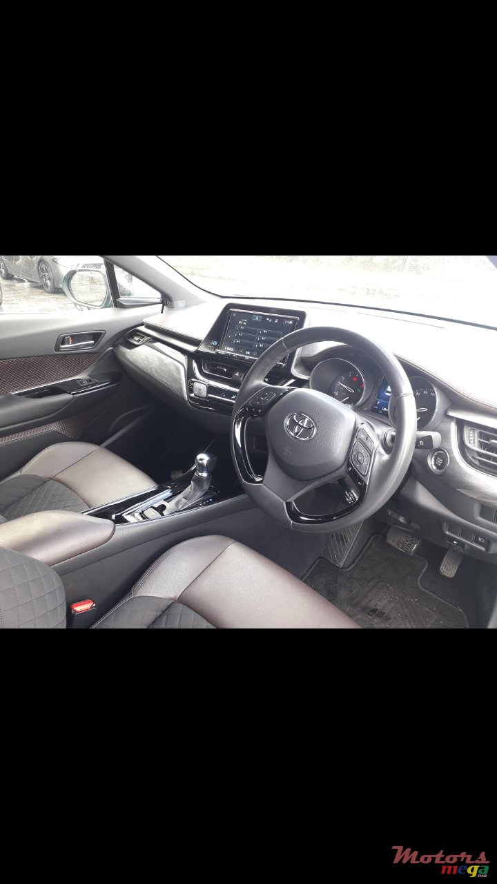 2007' Toyota CHR photo #3