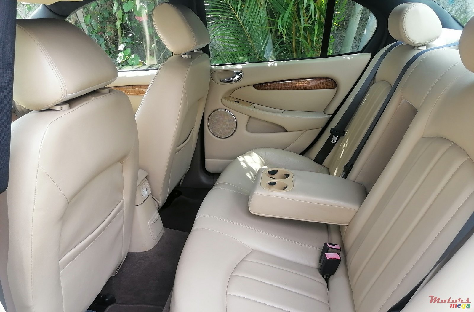 2008' Jaguar X-Type photo #4