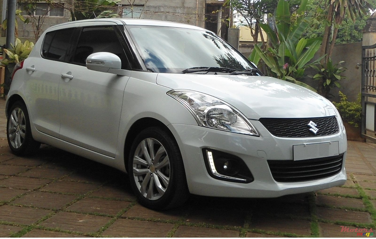 2015' Suzuki Swift JAPAN 1.4 MANUAL photo #1