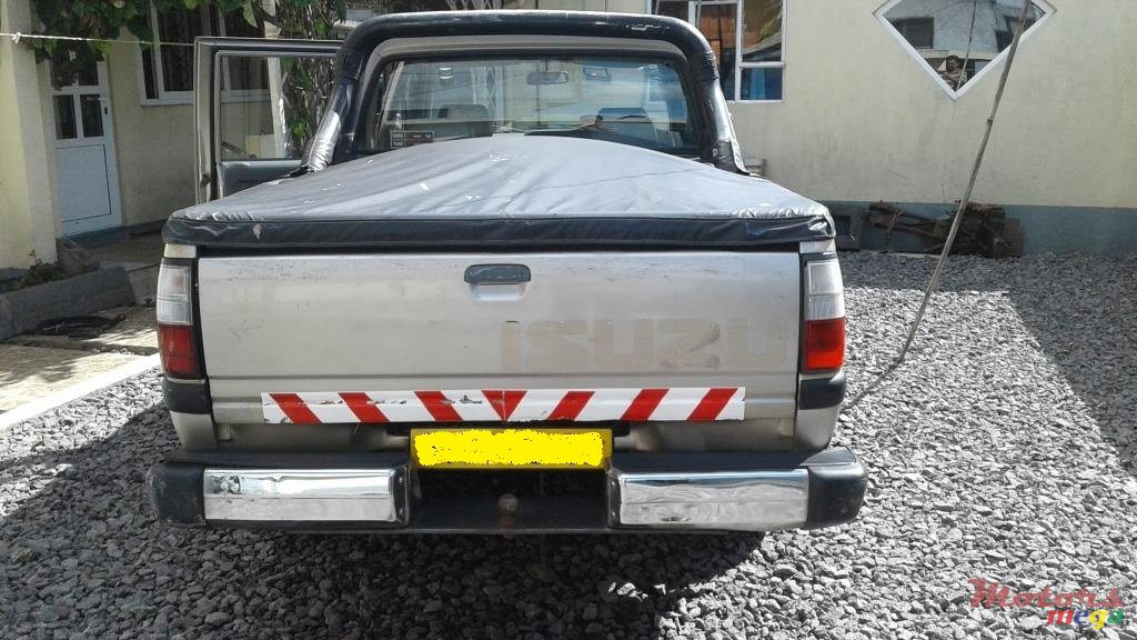 2003' Isuzu KB Series Japan photo #4