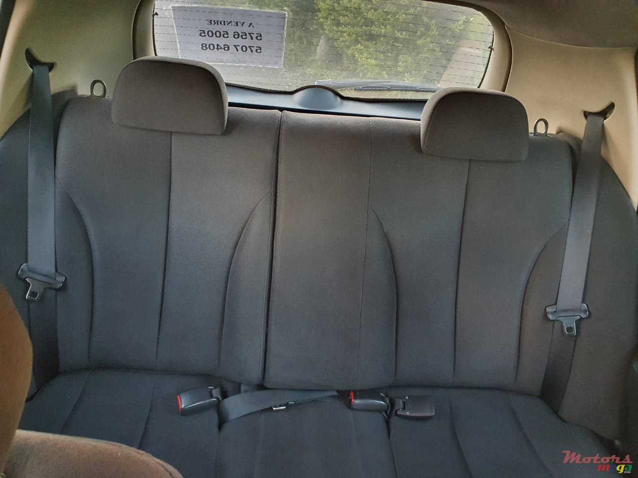 2008' Nissan Tiida Hatchback photo #6