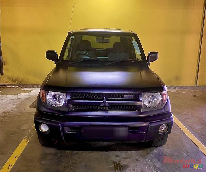 2001' Mitsubishi Pajero Pinin photo #3