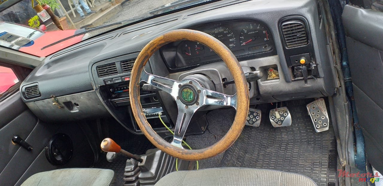 1995' Mitsubishi L 200 photo #6