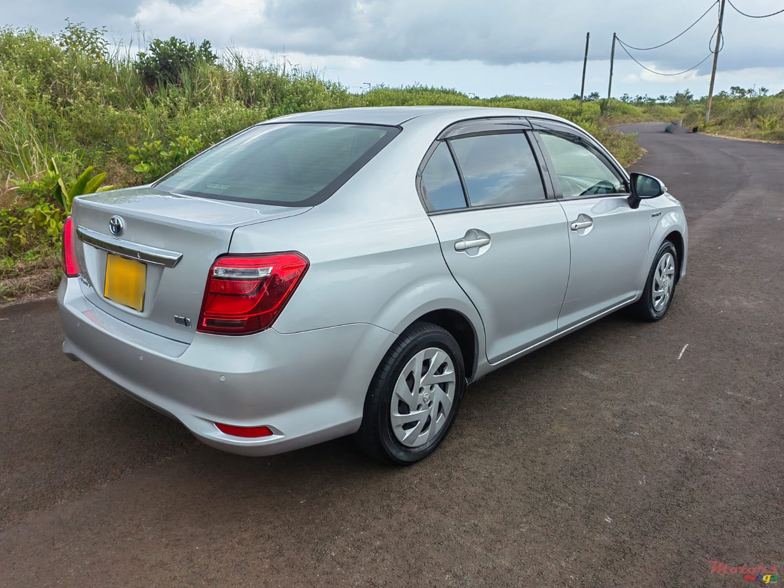 2019' Toyota Axio photo #2