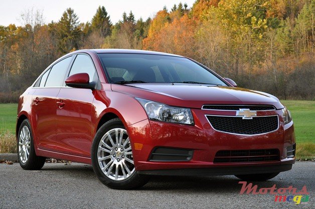 2012' Chevrolet Cruze photo #1