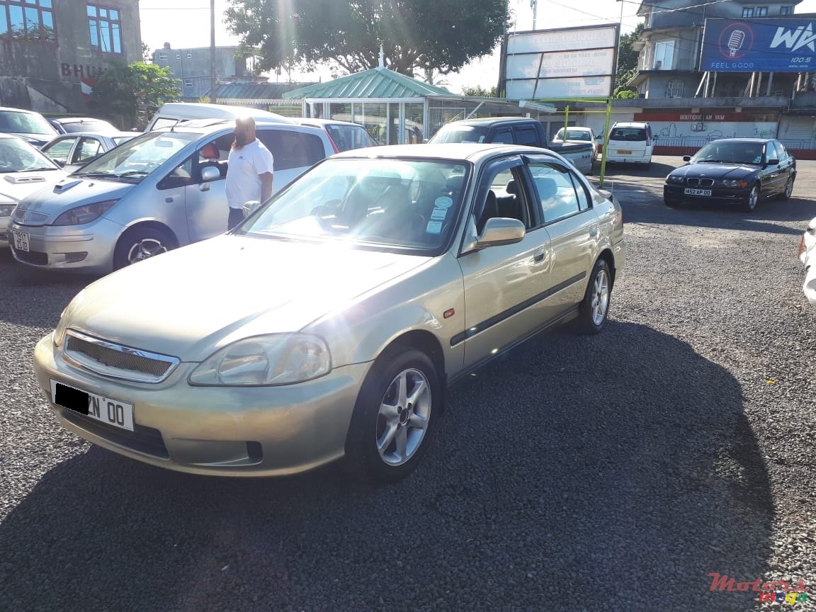 2000' Honda Civic photo #1