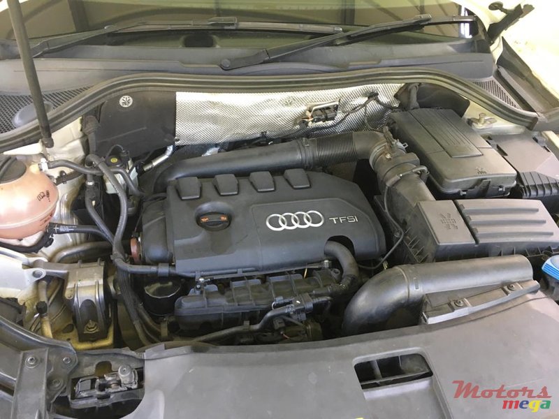 2013' Audi Q3 photo #5