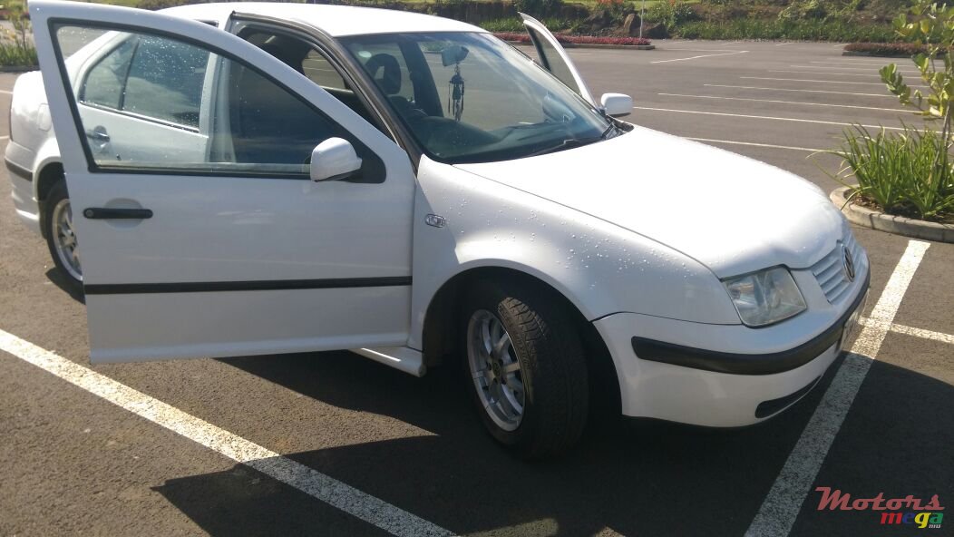 2000' Volkswagen Bora 1.4 photo #1