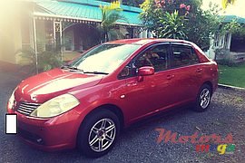 2006' Nissan Tiida photo #1