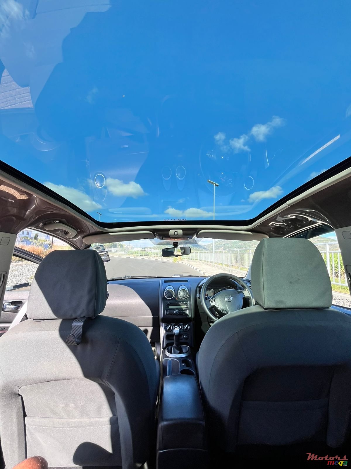 2012' Nissan Qashqai+2 photo #3