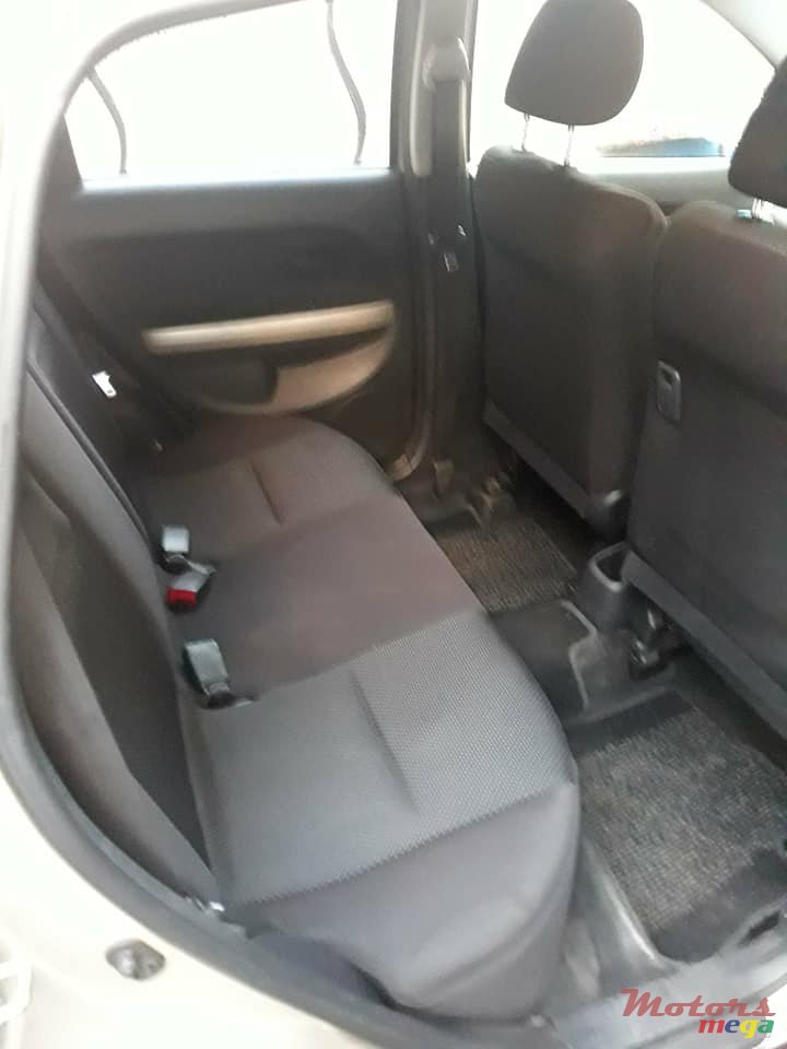 2002' Toyota photo #6