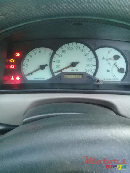 2002' Toyota nze photo #7