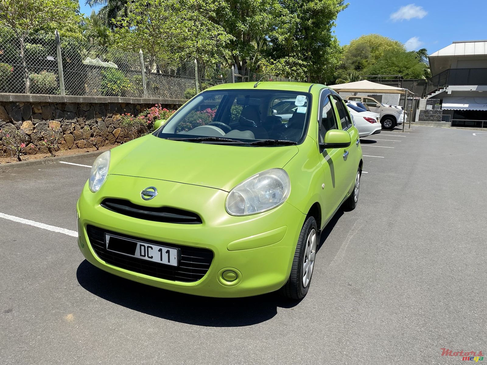 2011' Nissan Micra photo #2