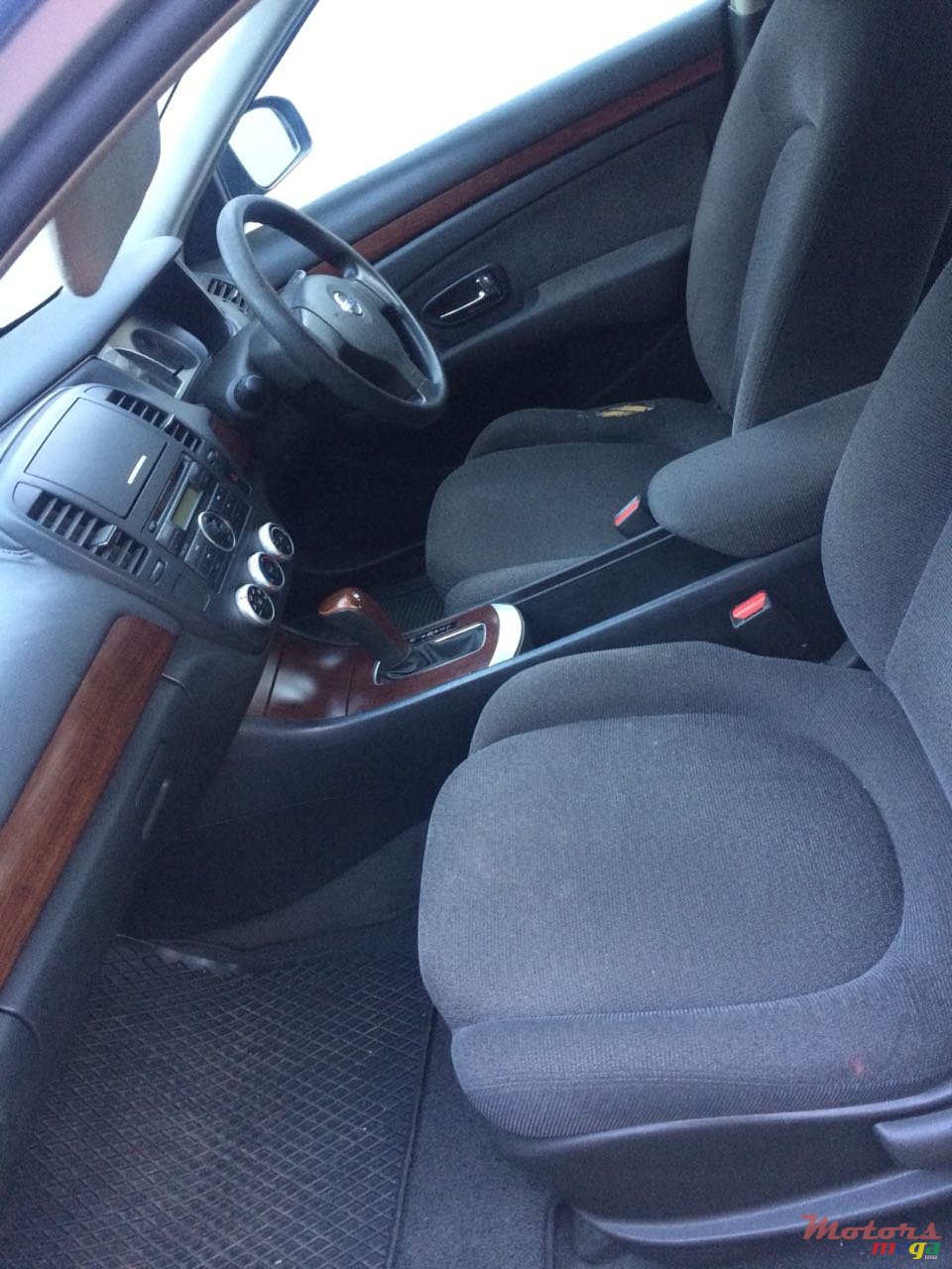 2006' Nissan Bluebird photo #2