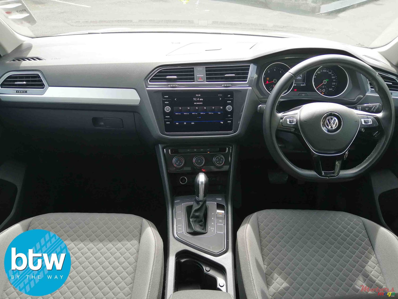 2018' Volkswagen Tiguan photo #5