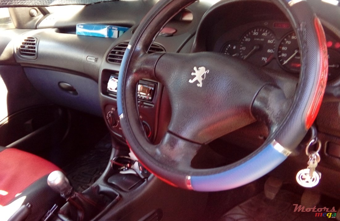 2000' Peugeot 206 photo #6