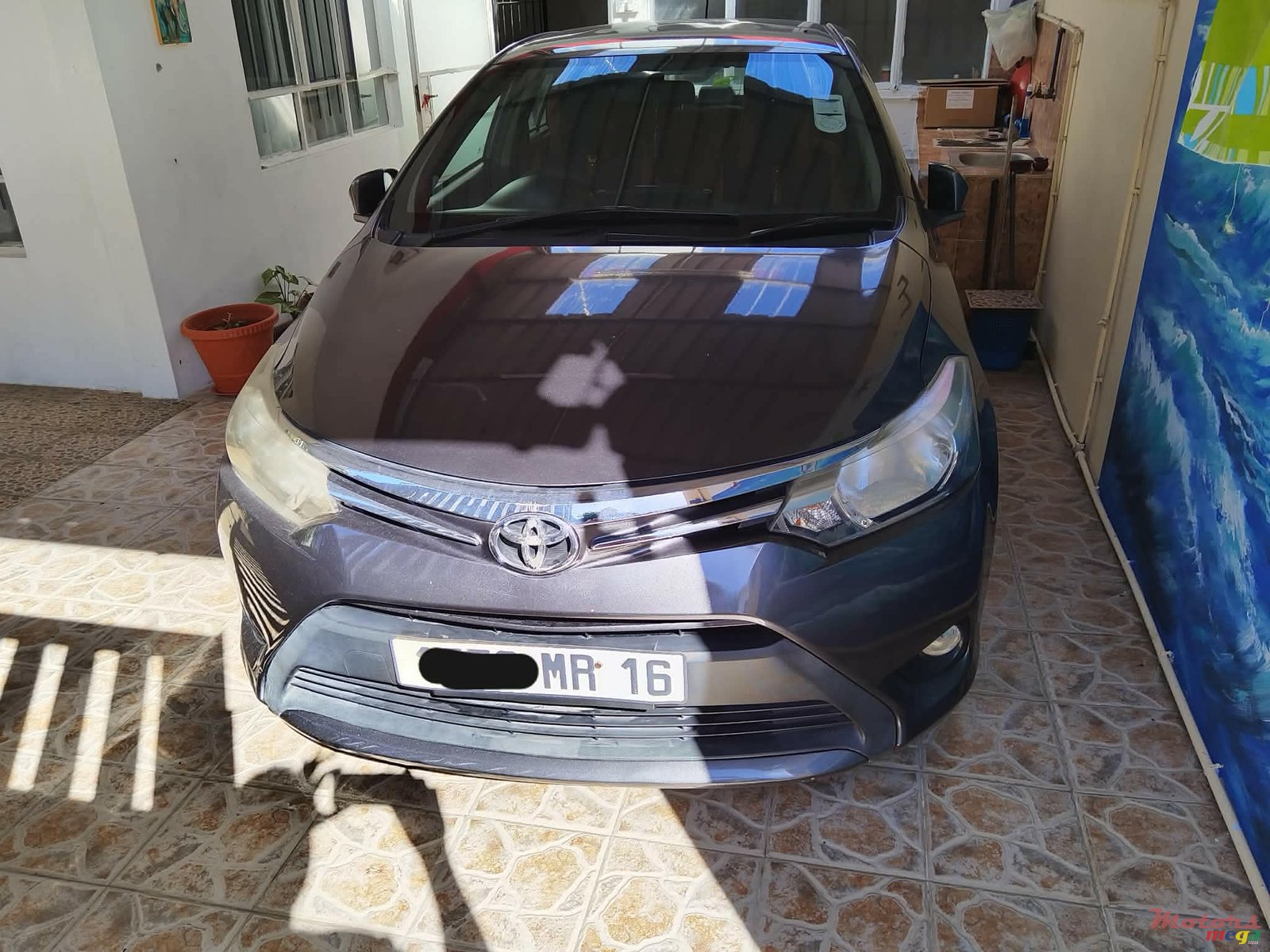 2016' Toyota Yaris Sedan photo #2