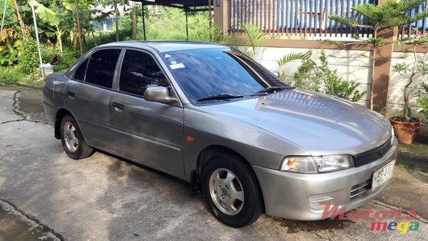 1998' Mitsubishi Lancer photo #1